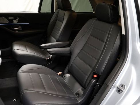 Certified 2026 Mercedes-Benz GLS 450 4MATIC image 12