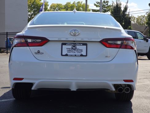 Used 2023 Toyota Camry SE image 20