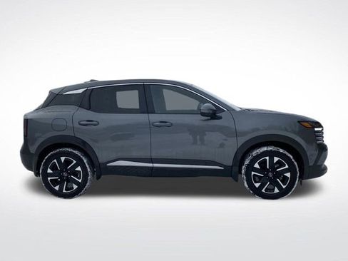 Certified 2025 Nissan Kicks SV image 2