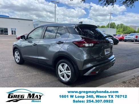 Used 2024 Nissan Kicks S FWD image 5
