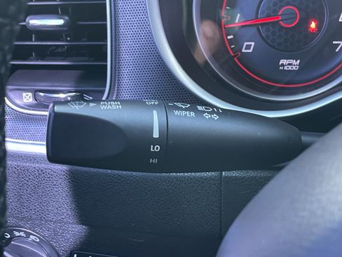 Used 2017 Dodge Charger SXT RWD image 17