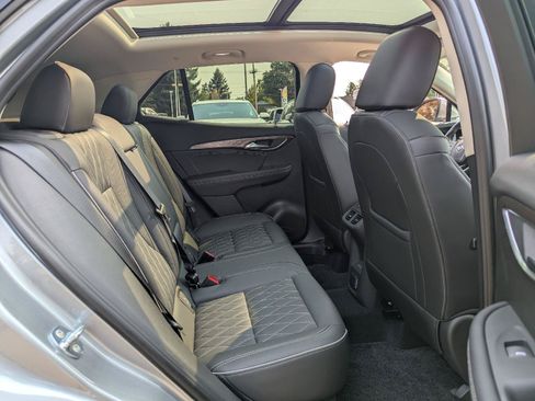Used 2023 Buick Envision Avenir AWD/4WD image 38