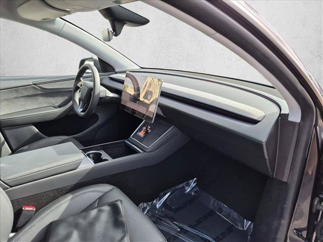 Used 2026 Tesla Model Y 2WD image 21