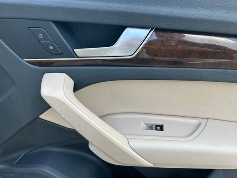 Used 2018 Audi Q5 2.0T Premium w/ Convenience Package image 31