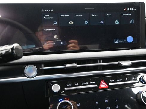 New 2025 Hyundai Tucson SEL image 17