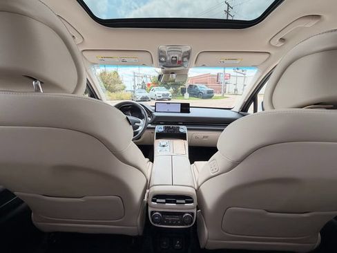 Used 2023 Genesis GV80 3.5T Advanced + AWD/4WD image 7