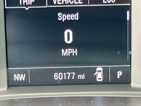 Used 2022 Chevrolet Malibu LT FWD image 12