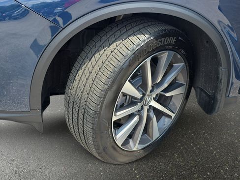 Certified 2025 Acura MDX SH-AWD w/ Technology Package image 33