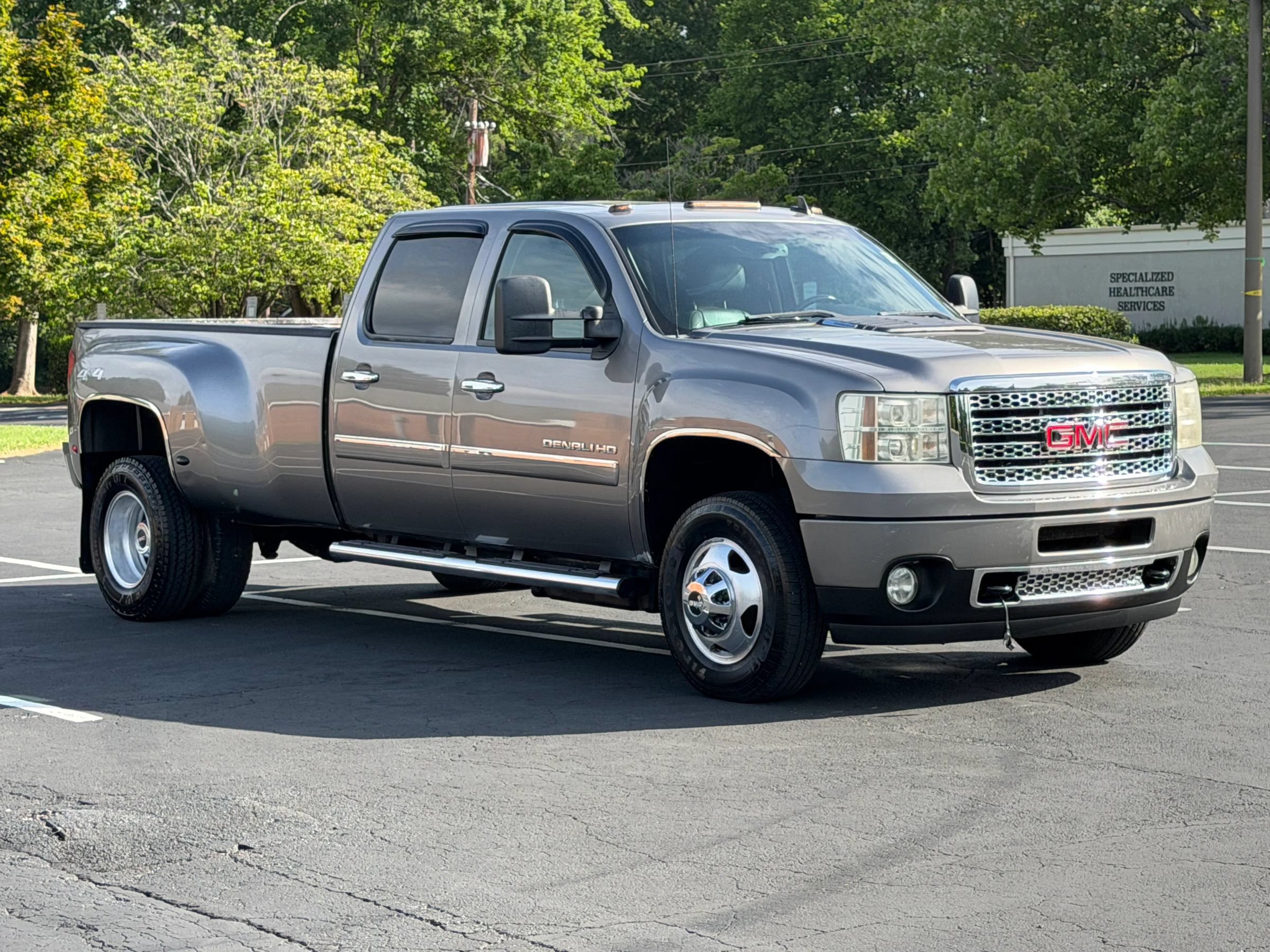 Used 2012 GMC Sierra 3500 Denali AWD/4WD image 5