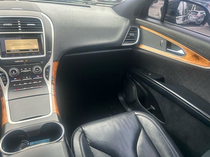 Used 2016 Lincoln MKX Select w/ Select Plus Package FWD image 13