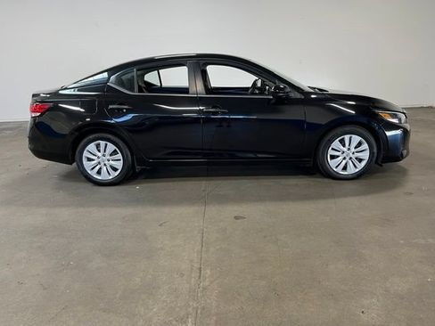 Used 2024 Nissan Sentra S FWD image 2