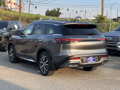 Used 2023 INFINITI QX60 Sensory w/ Vision Package AWD/4WD image 5