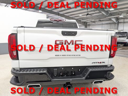 Used 2023 GMC Sierra 1500 AT4X AWD/4WD image 4