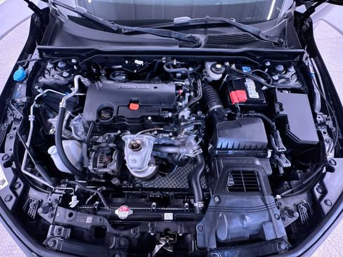 Used 2023 Honda Civic Sport image 3