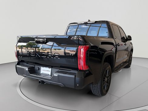Used 2024 Toyota Tundra Limited AWD/4WD image 5