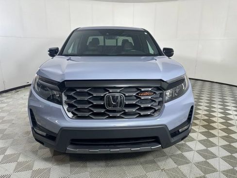 Used 2025 Honda Ridgeline TrailSport image 2