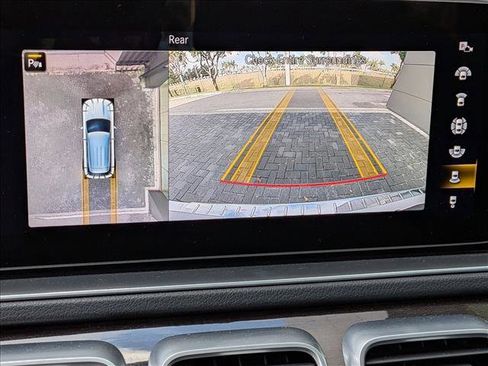 Used 2020 Mercedes-Benz GLE 350 image 11