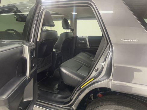 Used 2022 Toyota 4Runner Limited image 13