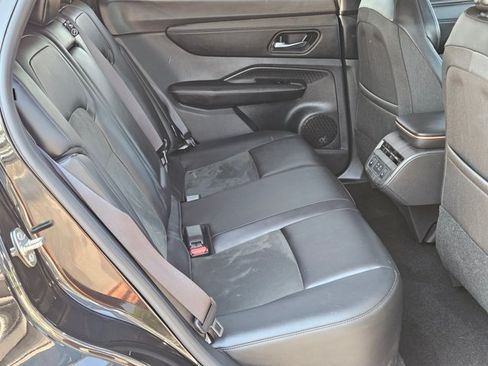 Used 2023 Nissan Ariya FWD image 19