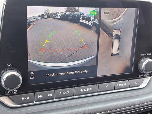 Used 2021 Nissan Rogue SL image 18