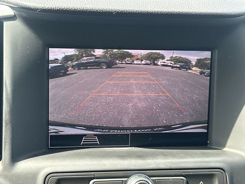 Used 2023 GMC Terrain SLE w/ Driver Convenience Package FWD image 27