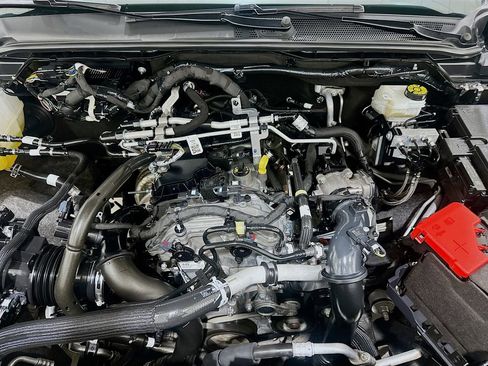 Used 2025 Ford Ranger XL RWD image 28