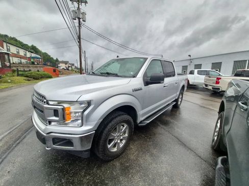 Used 2019 Ford F150 XLT w/ Equipment Group 302A Luxury AWD/4WD image 4