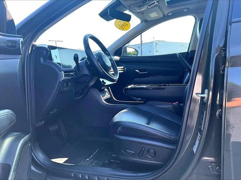 Used 2025 Hyundai Tucson Limited AWD/4WD image 8