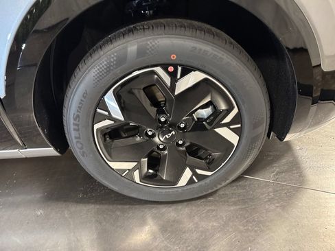 New 2026 Kia Niro Wind w/ Wind Preserve Package FWD image 12