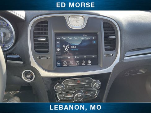 Used 2023 Chrysler 300 Touring L image 13