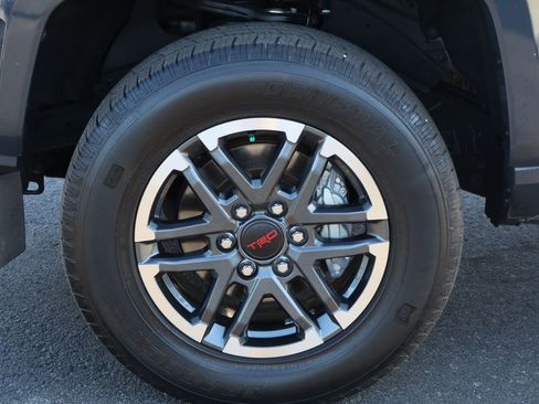 Used 2024 Toyota Tacoma TRD Sport image 29