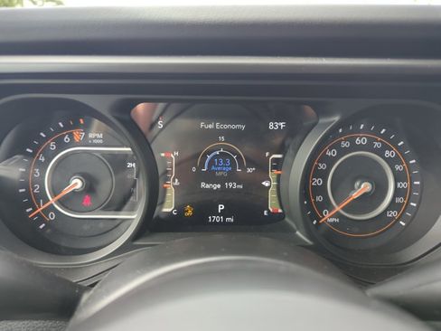 Used 2026 Jeep Gladiator Mojave AWD/4WD image 7