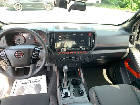 Used 2025 Nissan Frontier Pro-X w/ Pro Convenience Package RWD image 21