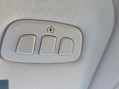 Used 2021 Lincoln Corsair Reserve w/ Equipment Group 201A image 18