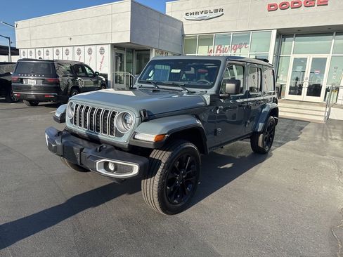 Certified 2025 Jeep Wrangler Unlimited Sahara w/ Safety Group image 3