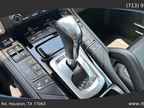 Used 2017 Porsche Cayenne Platinum Edition AWD/4WD image 53