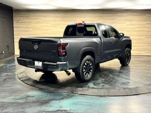 Used 2023 Nissan Frontier SV w/ SV Convenience Package AWD/4WD image 17