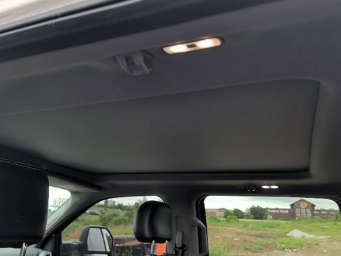Used 2017 Ford F150 Lariat w/ Equipment Group 502A Luxury AWD/4WD image 13