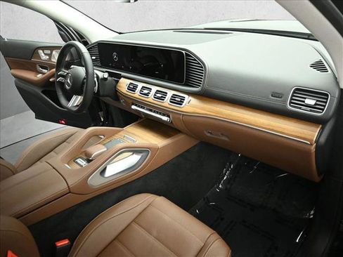Certified 2026 Mercedes-Benz GLS 450 4MATIC image 30