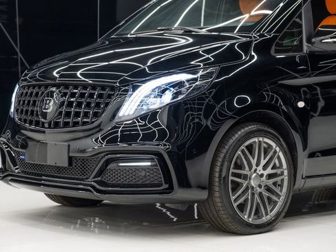 Used 2023 Mercedes-Benz Metris Passenger image 4