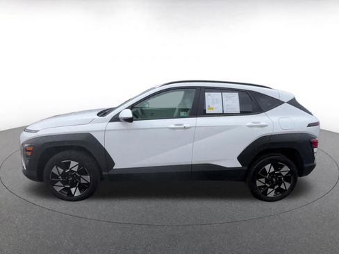 Used 2025 Hyundai Kona SEL image 8