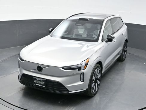 New 2025 Volvo EX90 Ultra image 30