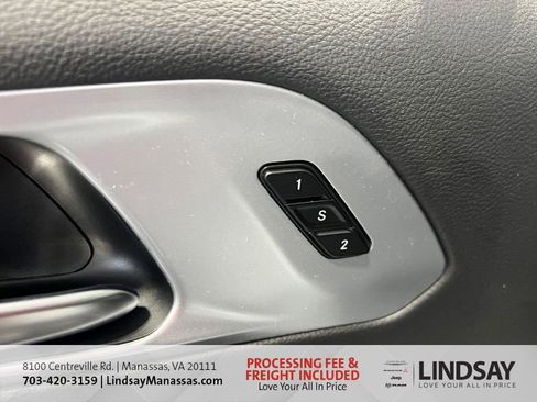 New 2026 Chrysler Pacifica Limited w/ S Appearance Package AWD/4WD image 28