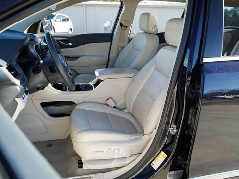 Used 2021 GMC Acadia Denali w/ Denali Technology Package image 8