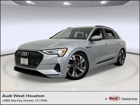 Used 2021 Audi e-tron Premium w/ Convenience Plus Package image 1