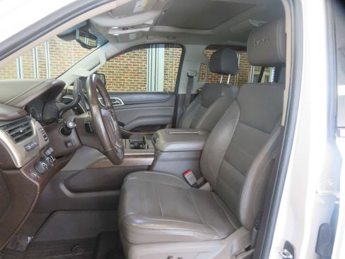 Used 2018 GMC Yukon XL Denali w/ Denali Ultimate Package AWD/4WD image 15