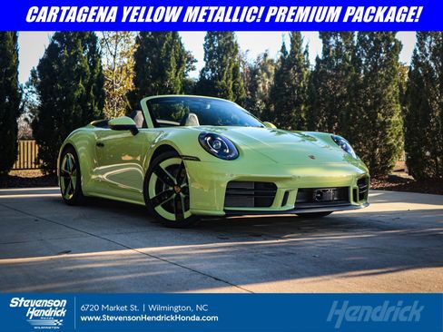 Used 2025 Porsche 911 Carrera image 1