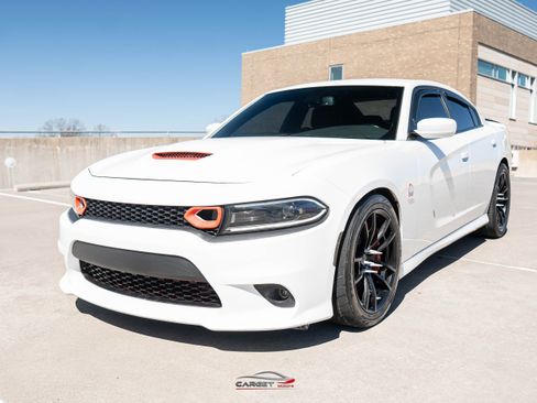 Used 2022 Dodge Charger Scat Pack w/ Dynamics Package image 3