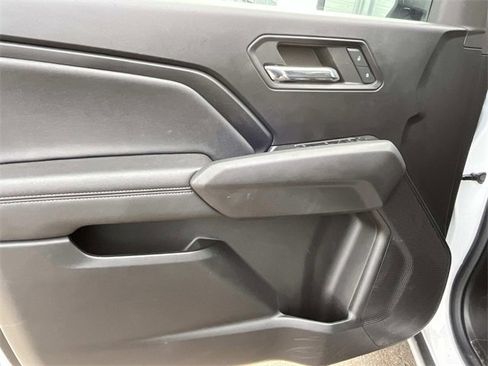 Used 2023 Chevrolet Colorado LT w/ LT Convenience Package II image 25