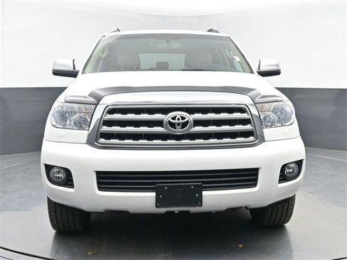 Used 2017 Toyota Sequoia Limited image 3